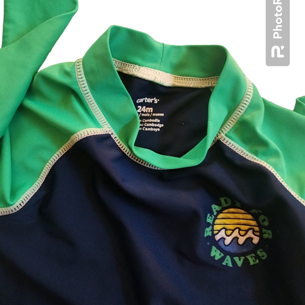- Boys Carter Swim Set (Bottonms and rashguard) sz 24m - Picture 4 of 5